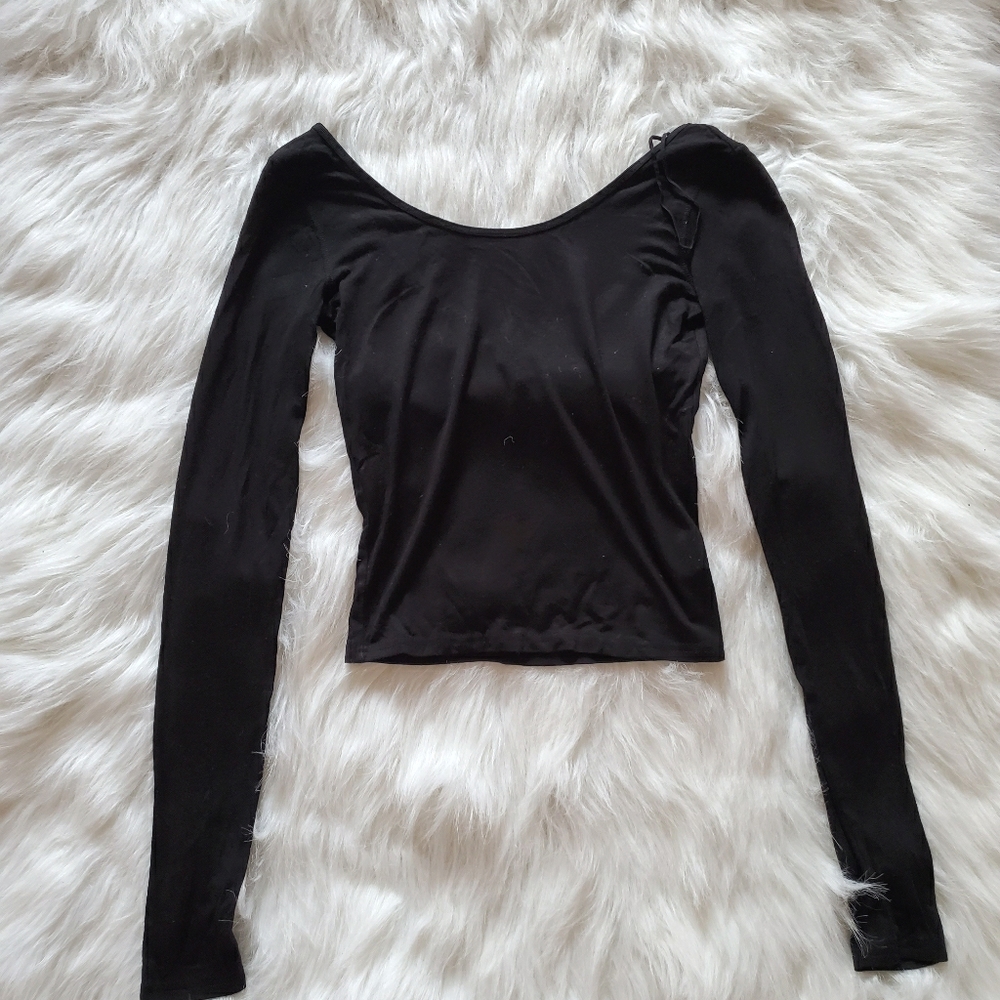 BLACK LONG SLEEVE CROPPED TOP - Picture 1 of 2